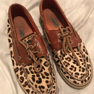 Sperry Leopard boat shoes!
